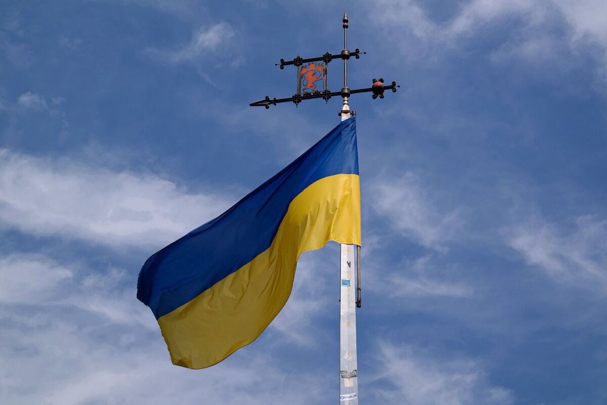 Між радістю і чужим болем: етика життя під час війни
